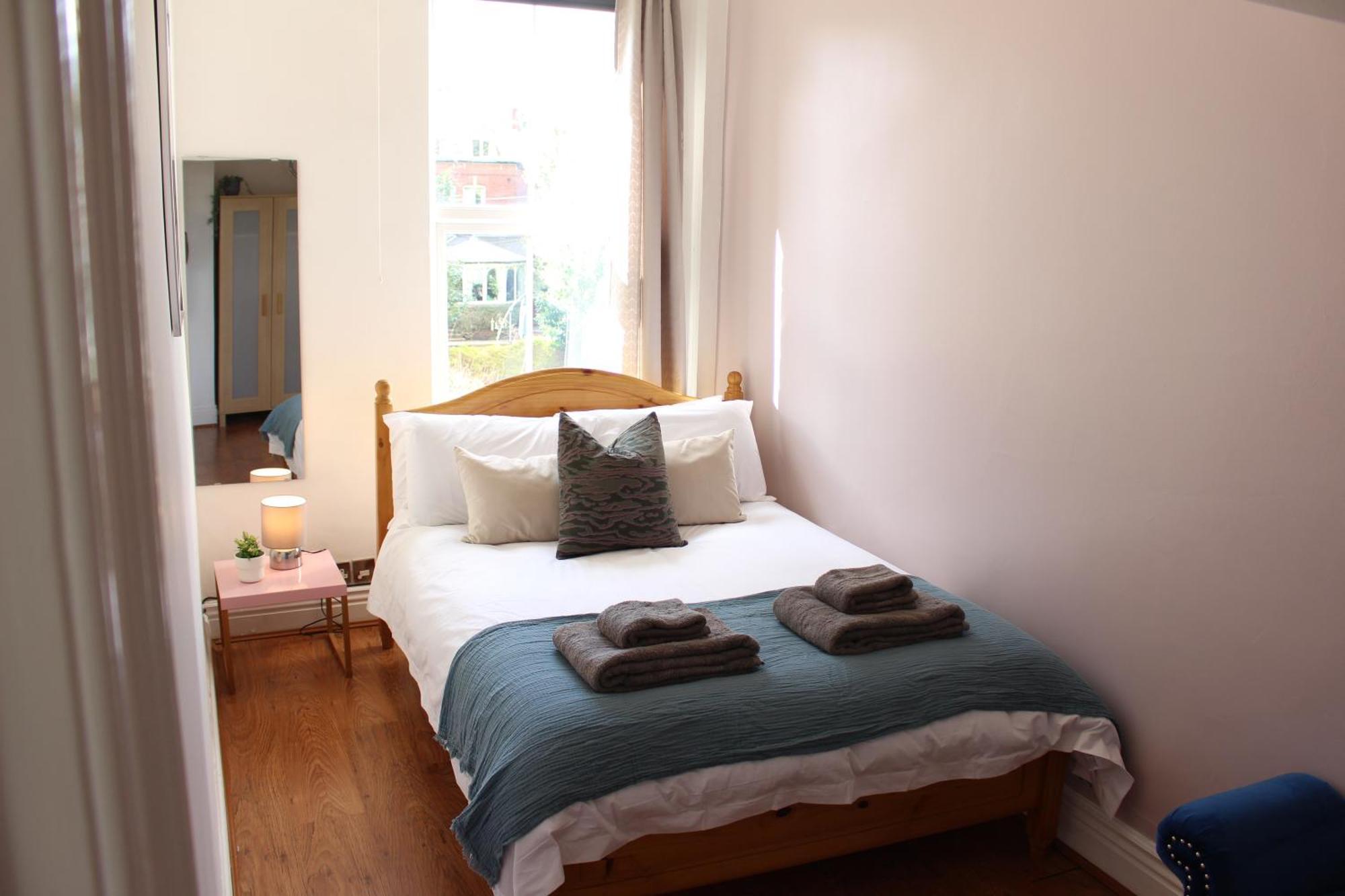 דירות לידס Flat 5, Westhill מראה חיצוני תמונה